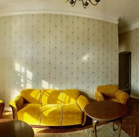 Lovely 3- In Historical House - Vabriku 3 Apartmán
