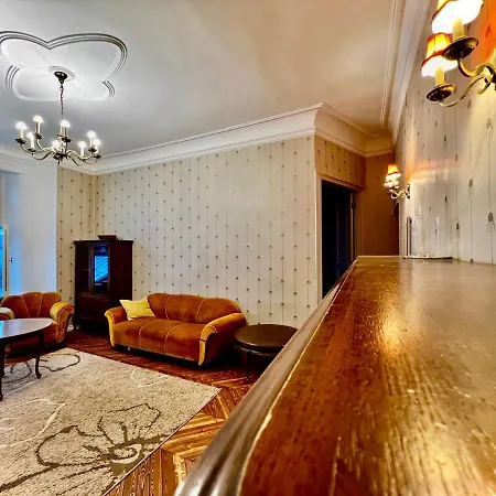 Lovely 3- In Historical House - Vabriku 3 Apartmán